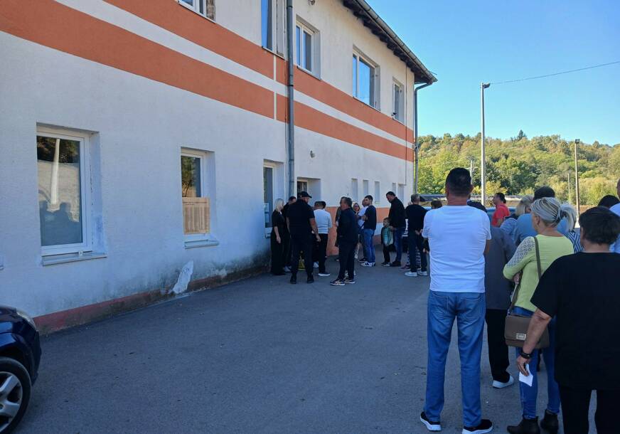 Pukli skeneri: Prekid glasanja na biračkom mjestu u Motikama