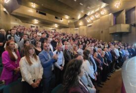 (FOTO) Velika podrška Ujedinjenoj Srpskoj u Prijedoru: Ozbiljan unutrašnji i spoljnopolitički oslonac Republike Srpske