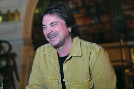 "Za unuke sve može" Alen Islamović otkrio čime se bave njegovi nasljednici i zašto ih ne tjera da se bave muzikom