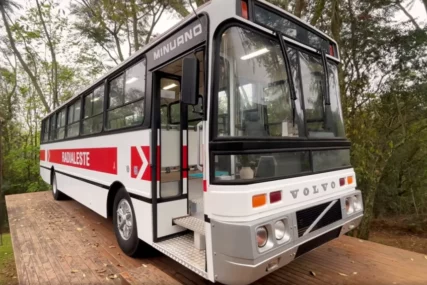 (VIDEO) KUPIO AUTOBUS STAR 38 GODINA I IMAO VELIKI PLAN Nakon toga se predomislio i napravio nešto što niko nije očekivao