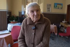 (VIDEO) Ima 102 godine, a svakog jutra otvara kafić: Baka Ana radi od 7 ujutru, a evo u čemu je njena tajna