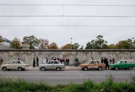 Nevidljivi zid i dalje DIJELI NJEMAČKU: Na čelu 100 najvećih firmi, 36 godina od ujedinjenja, nijedan čovjek sa istoka