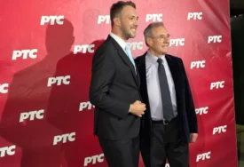 (VIDEO) "Kažu da vrijeme liječi sve" Čeda Marković se prvi put pojavio u javnosti nakon smrti supruge, otkrio kako se osjeća