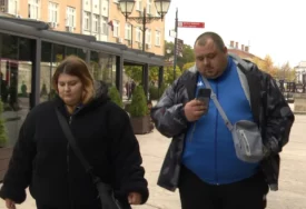 (VIDEO) Optuženi u maricama odvezeni u pritvor: Roditelji Danke Ilić oči u oči sa optuženima za ubistvo kćerke