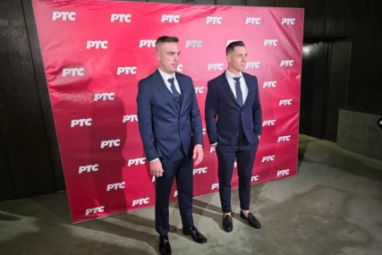 (VIDEO)"MLADOŽENJA SE SKINUO U GAĆE I MAHAO PIŠTOLJEM" Dijamant bend otkrio nevjerovatnu scenu sa svadbe