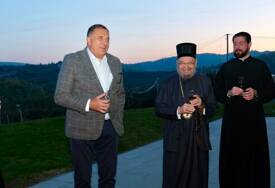 (FOTO) Dodik ugostio mitropolita Lukijana: „Republika Srpska će uvijek biti uz našu Crkvu i narod“