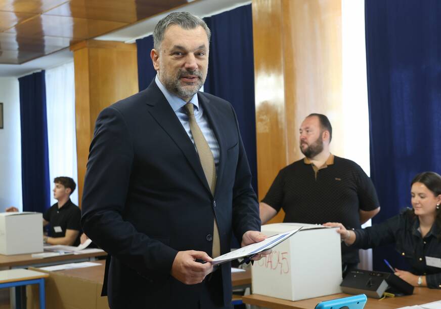 Elmedin Konaković