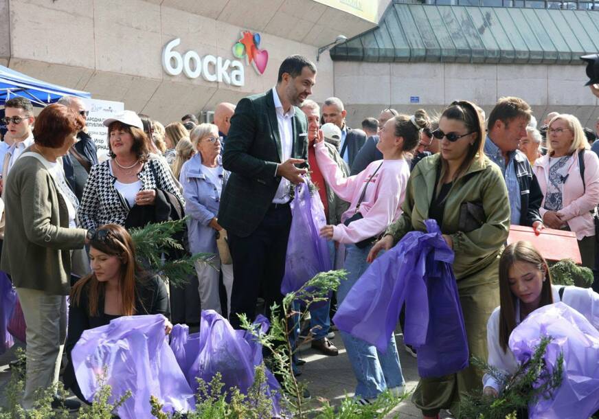 (VIDEO, FOTO) "Drvo je simbol života" Dodik poručio da svaki čovjek treba da posadi makar jedno stablo