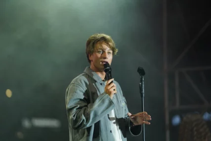 "Želim da se iskreno izvinim zbog svih neugodnosti" Jakov Jozinović odložio koncerte u Beogradskoj areni