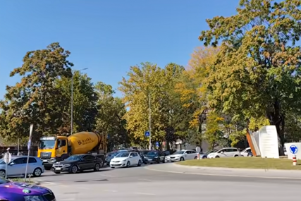 (VIDEO) KOLAPS KOD KAMPUSA Nepregledna kolona zarobila vozače, gužve ne jenjavaju danima