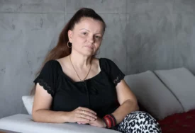 "GLEDALA SAM U CIJEV PIŠTOLJA" Mala Cana napadnuta, pjevačica otkrila jezive detalje agonije koju je proživjela