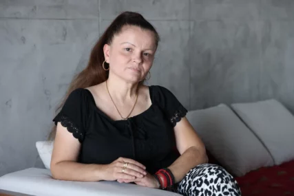 "GLEDALA SAM U CIJEV PIŠTOLJA" Mala Cana napadnuta, pjevačica otkrila jezive detalje agonije koju je proživjela