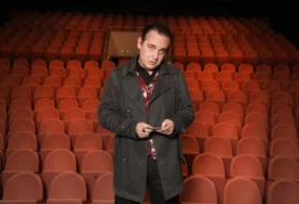 "Nosio je jedan džemper i jedne farmerke, a sahranjen je u kostimu" Marko Živić umro u 49. godini, kolege pozvale Hitnu pomoć kada su vidjele u kakvom je stanju