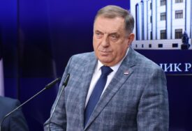 (FOTO) „Budite spokojni“ Dodik poručio da prije marta NEĆE BITI poskupljenja struje