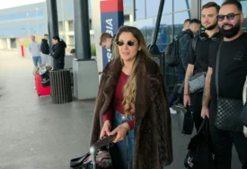 (FOTO) Nadica Ademov prošetala luksuznu bundu od pravog krzna: Otkrila šta joj suprug donosi umjesto skupocjenih poklona i čime joj pokazuje ljubav
