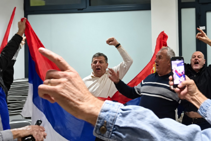 (VIDEO) Vukanović slavio pobjedu Studentske liste, pa najavio put u Srbiju "Očekujemo da pomognu i nama da se oslobodimo"