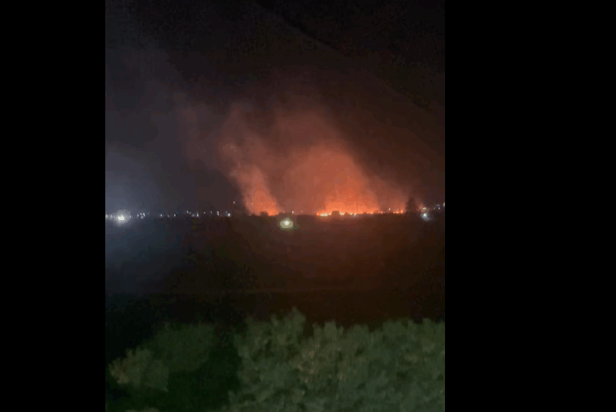 (VIDEO) Vatrogasci se bore da zaštite objekte: Veliki požar u blizini sarajevskog aerodroma