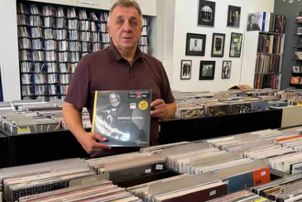 (FOTO) Goran Talić imao galeriju s velikim imenima: Evo šta je pored medicine volio i u čemu je uživao