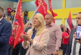 (VIDEO) "Nagovještava pobjedu" Željka Cvijanović zadovoljna atmosferom u Prnjavoru