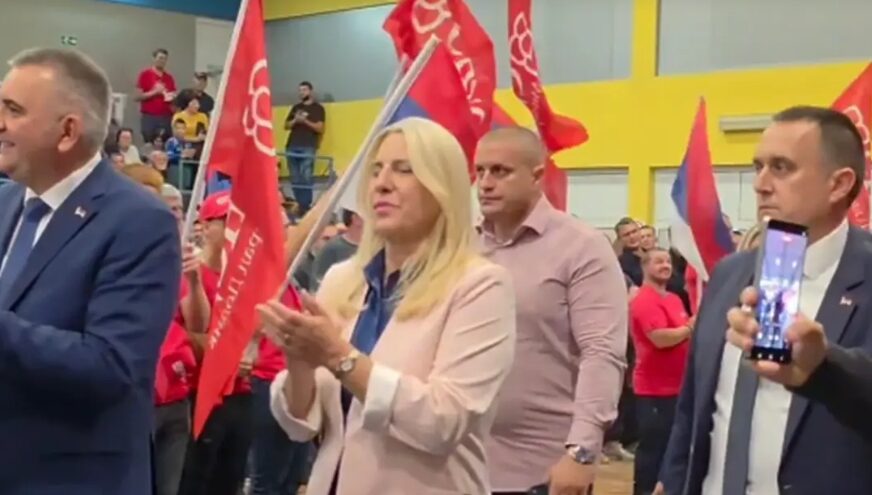 (VIDEO) "Nagovještava pobjedu" Željka Cvijanović zadovoljna atmosferom u Prnjavoru