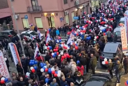 (VIDEO) SKUPOVI U 150 GRADOVA I SELA Pristalice liste Aleksandra Vučića se okupile, evo ko im se sve pridružio