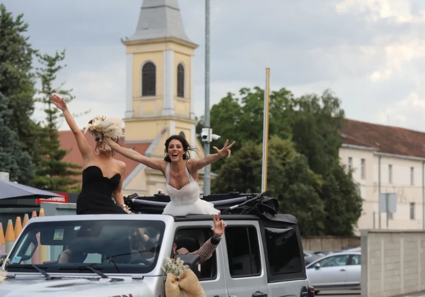 VLADA IZ MAGLA BENDA SE RAZVEO Ovako je izgledala njegova svadba sa Marijom prije dvije godine