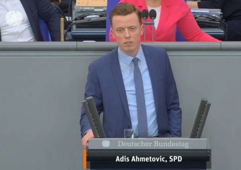 adis ahmetović