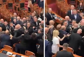 (VIDEO) Sjednica se pretvorila u tuču i opšti metež: Sijevale pesnice u albanskom parlamentu