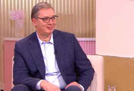 "Majke su te koje najveći teret preuzmu na sebe" Vučić poručio da samo svoju porodicu nije uspio da zaštiti