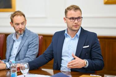 (FOTO) Realizovano više od 100 projekata: Stanivuković je poručio da je za samo godinu dana uloženo 40 miliona KM