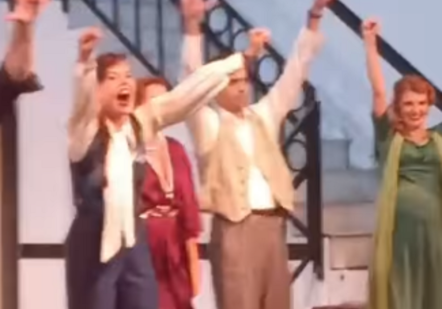 (VIDEO) "Ljudi, gotovo je" Emotivne scene u Ateljeu 212 nakon vijesti o pobjedi Studentske liste