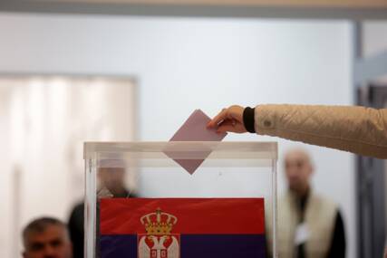 POČELO BROJANJE GLASOVA Biračka mjesta u Srbiji zatvorena, prvi rezultati očekuju se oko 21.15