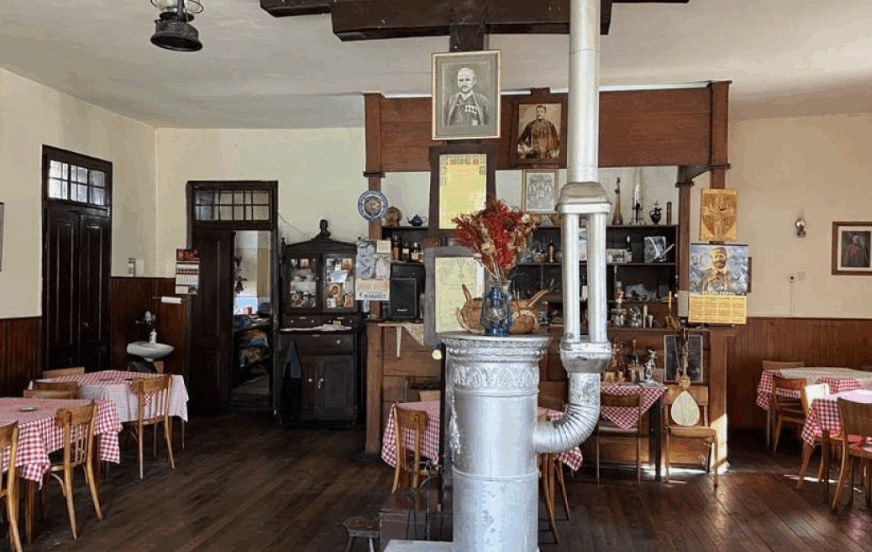 kafana u šumadiji