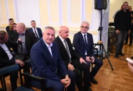 (FOTO) OPROŠTAJ U BANJALUCI Višković prisustvovao komemoraciji povodom smrti Biljane Plavšić