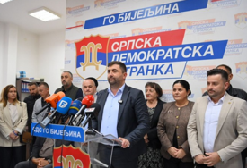 „BLANUŠA JE BIO POSLUŠNA MEČKA“ Ljubiša Petrović osuo paljbu po predsjedniku SDS