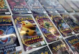 (VIDEO) FILMSKA PLJAČKA U KALIFORNIJI Obili kamion i ukrali Pokemon karte vrijedne skoro milion dolara