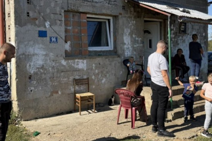 (FOTO) Šestoro djece živi u trošnoj kući bez vode: Porodica Ćorić treba našu za pomoć