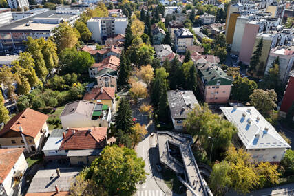 (FOTO) POBUNA U CENTRU BANJALUKE Zbog 6 novih zgrada na malom prostoru stanari traže odgovore