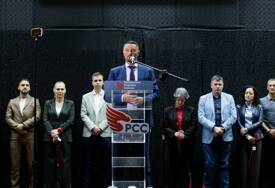 (FOTO) Slavenko Ristić na tribini RSS u Loparama: Republika Srpska i Lopare su MOJ IZBOR– uvijek sam imao podršku Majevice
