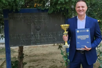 U 48. godini postao doktor nauka: Poznati pjevač završio ozbiljno istraživanje na Prirodno-matematičkom fakultetu