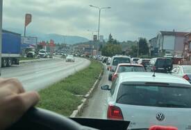 Vozači, budite strpljivi: Udes u Banjaluci, saobraćaj usporen
