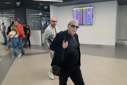 (VIDEO) "Ne vrijedi" Ljuba Aličić na aerodromu vidno neraspoložen, rekao samo jednu rečenicu