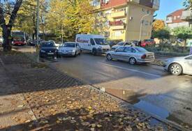 (FOTO) Na 100 metara 3 saobraćajne nesreće: Banjalučani iz Ulice Skendera Kulenovića presavili tabak i dobili što su tražili