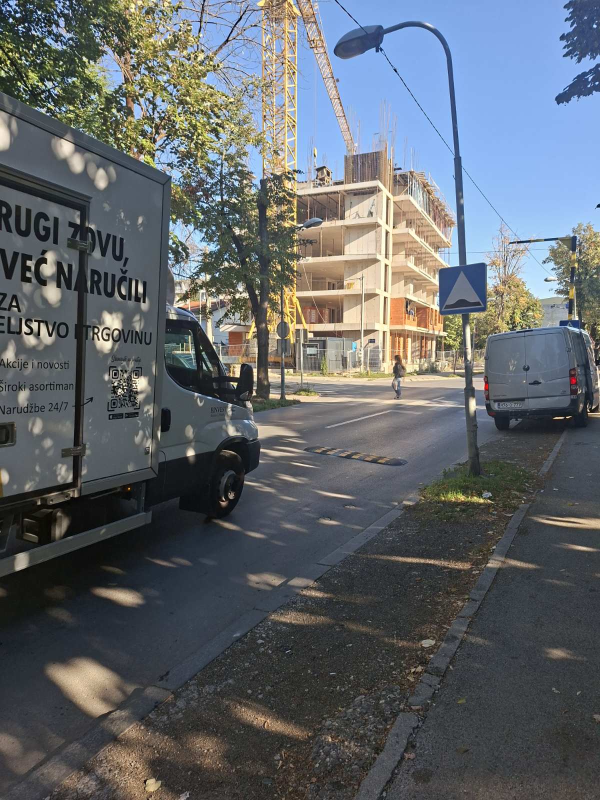Ulica Skendera Kulenovića, ležeći policajci